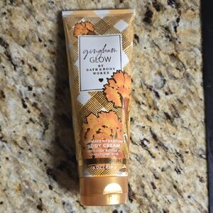 Bath & Body Works Gingham Glow Body Cream - Gold Floral Design
